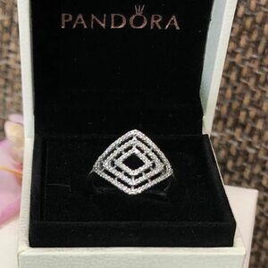 Pandora ring Size 7
